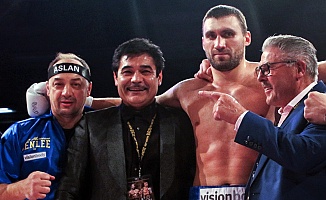 Türk kulübün boksörü Amerika’da ringe çıkıyor