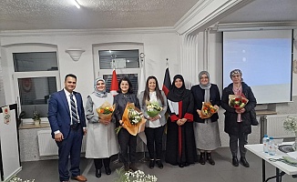 Hannover’de koruyucu aile bilgilendirme semineri düzenlendi