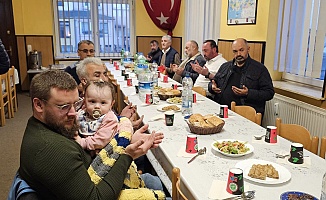 Bremen Türk Aileler Birliği'nden iftar yemeği