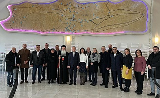 Başkonsolos Yusuf Arıkan, Delmenhorst St. Johannes Süryani Kilisesi’ni Ziyaret Etti