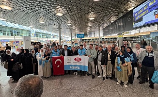 Hac yolcuları dualarla uğurlandı