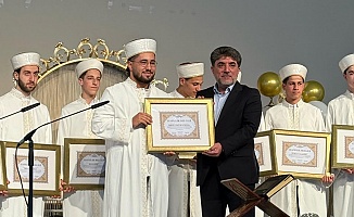 Hannover'de hafızlık icazet merasimi coşkusuyla gerçekleştirildi