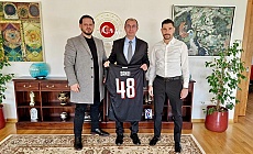 Özer Hurmacı  Almanya 4. Lig Takımı FC Viktoria’nın Teknik Direktörü Oldu